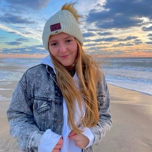 Meet your Posher, Gillian